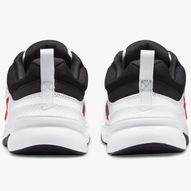 Nike Defy All Day Herren Sneaker Low